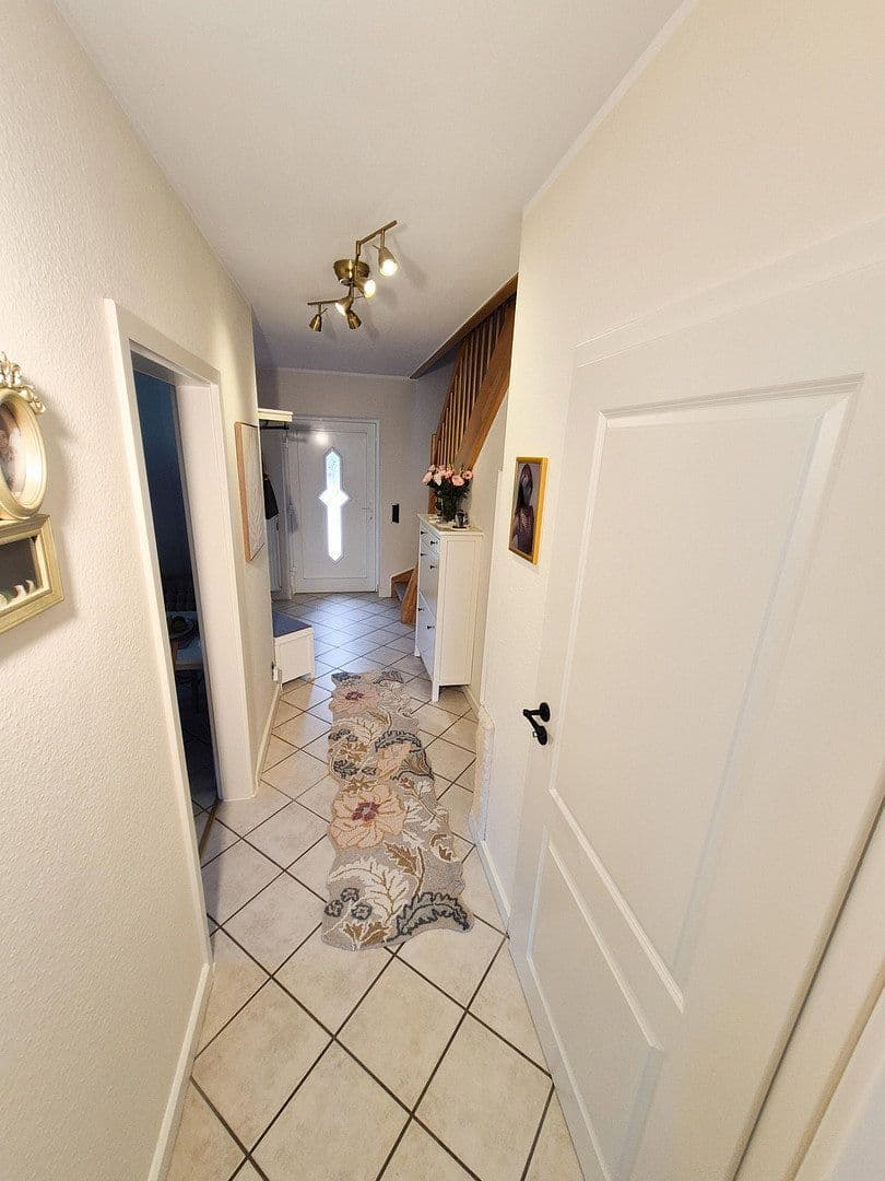 Prodej domu 126 m², pozemek 715 m², Jembke, Dolní Sasko Prodej domu 126 m², pozemek 715 m², Jembke, Dolní Sasko