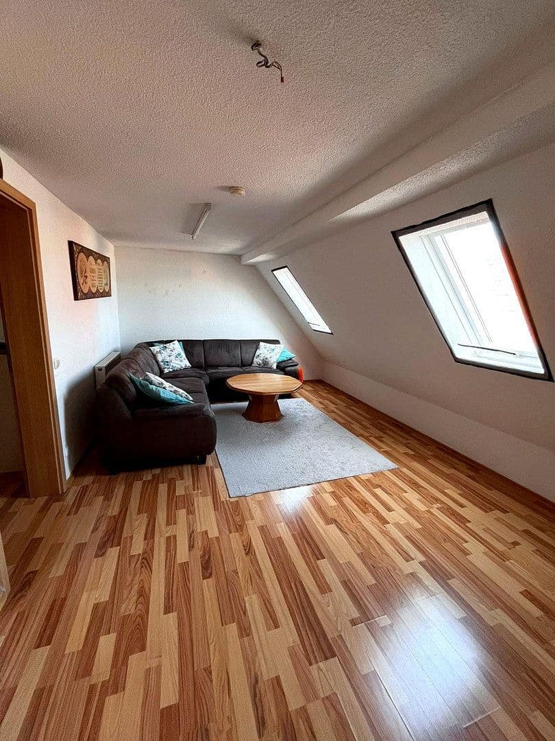 Pronájem bytu 3+1 69 m², Abstatter Straße 36, Untergruppenbach, Bádensko-Württembersko Pronájem bytu 3+1 69 m², Abstatter Straße 36, Untergruppenbach, Bádensko-Württembersko