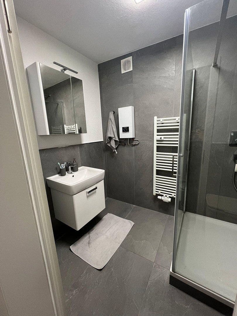 Pronájem bytu 2+1 75 m², Stuttgart-Wangen, Bádensko-Württembersko Pronájem bytu 2+1 75 m², Stuttgart-Wangen, Bádensko-Württembersko