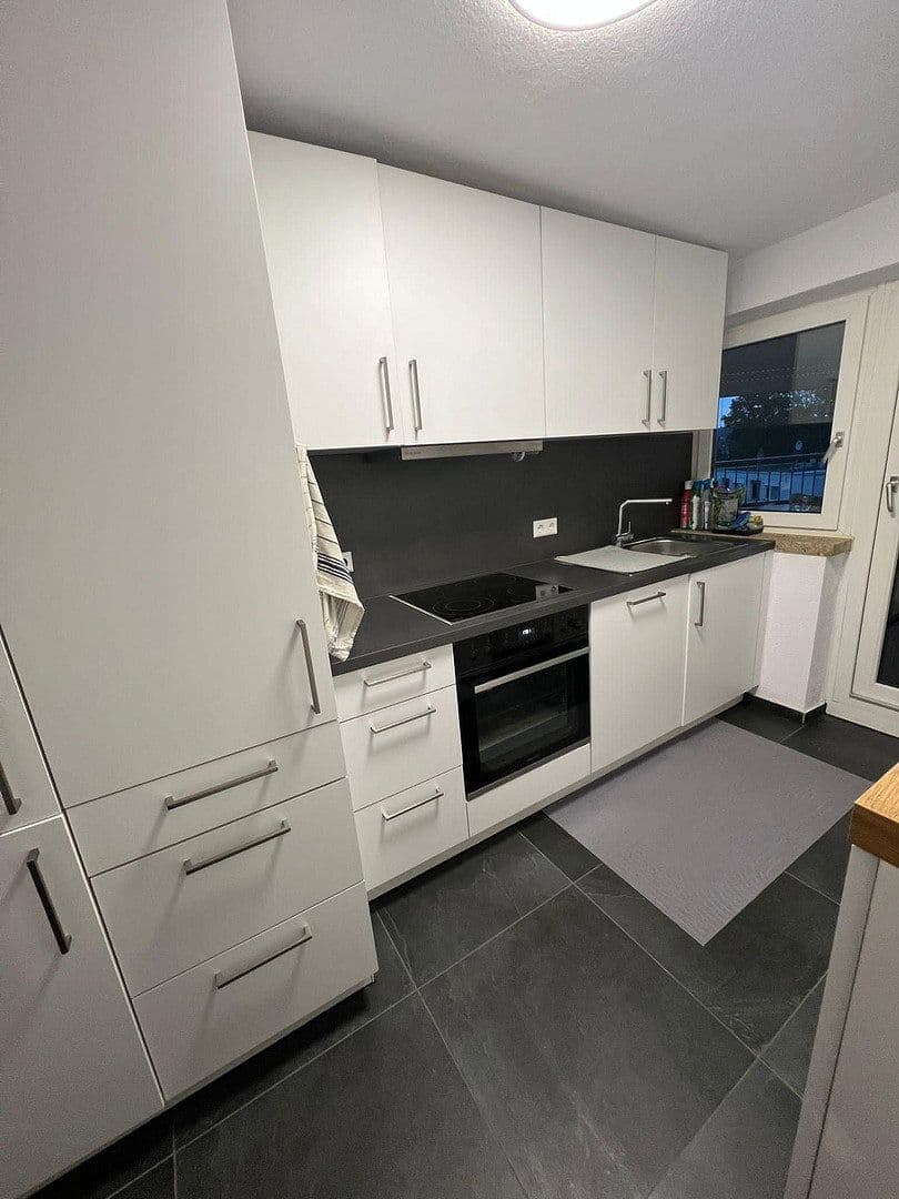 Pronájem bytu 2+1 75 m², Stuttgart-Wangen, Bádensko-Württembersko Pronájem bytu 2+1 75 m², Stuttgart-Wangen, Bádensko-Württembersko