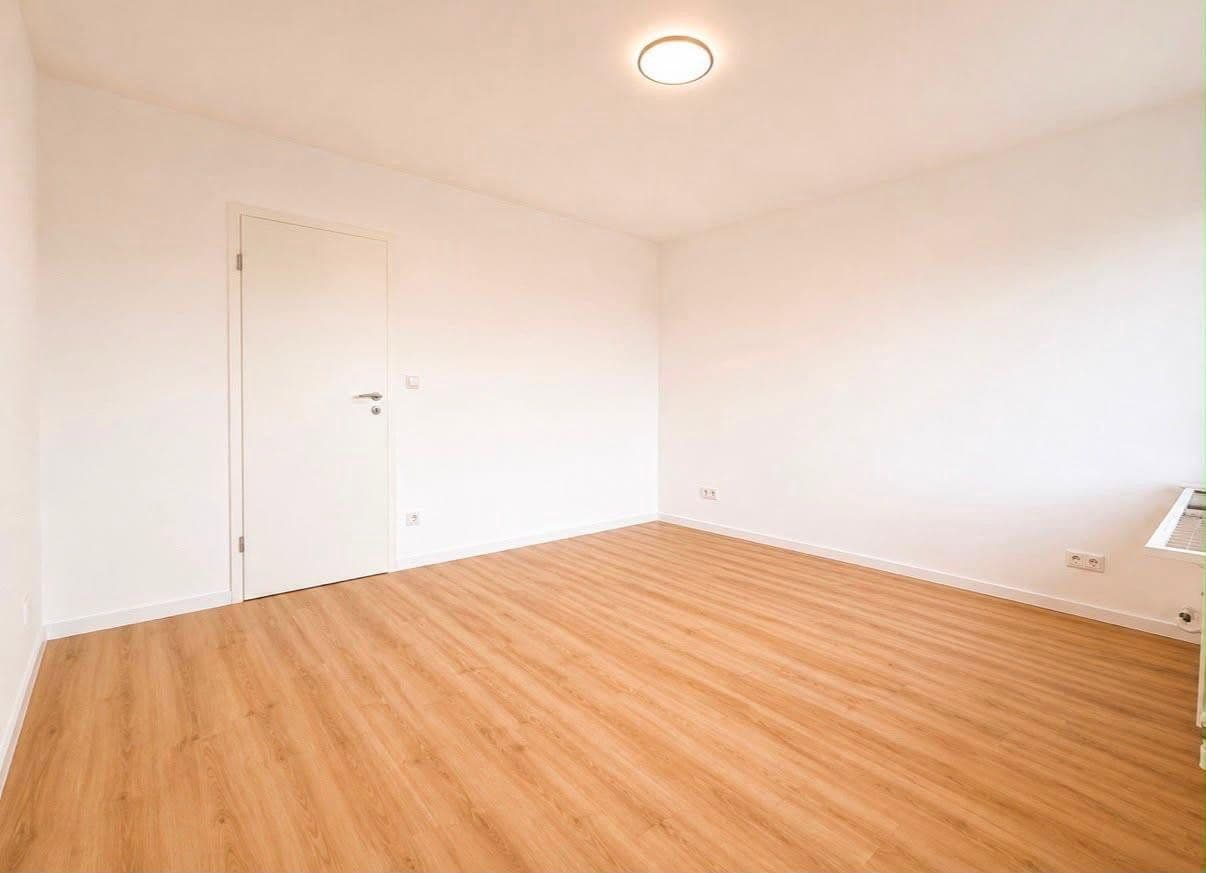 Prodej bytu 2+1 60 m², Inratherstraße 325, Krefeld, Severní Porýní-Vestfálsko Prodej bytu 2+1 60 m², Inratherstraße 325, Krefeld, Severní Porýní-Vestfálsko