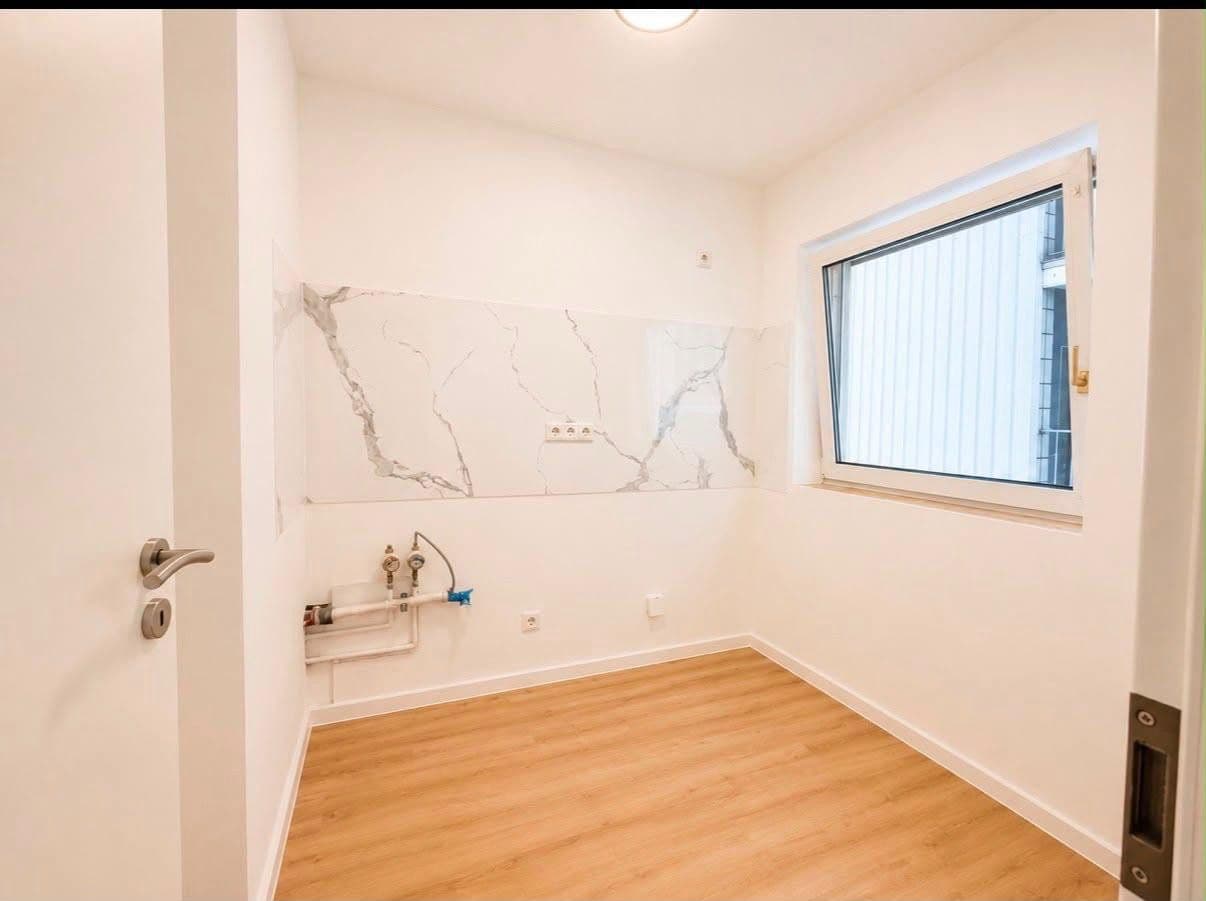 Prodej bytu 2+1 60 m², Inratherstraße 325, Krefeld, Severní Porýní-Vestfálsko Prodej bytu 2+1 60 m², Inratherstraße 325, Krefeld, Severní Porýní-Vestfálsko