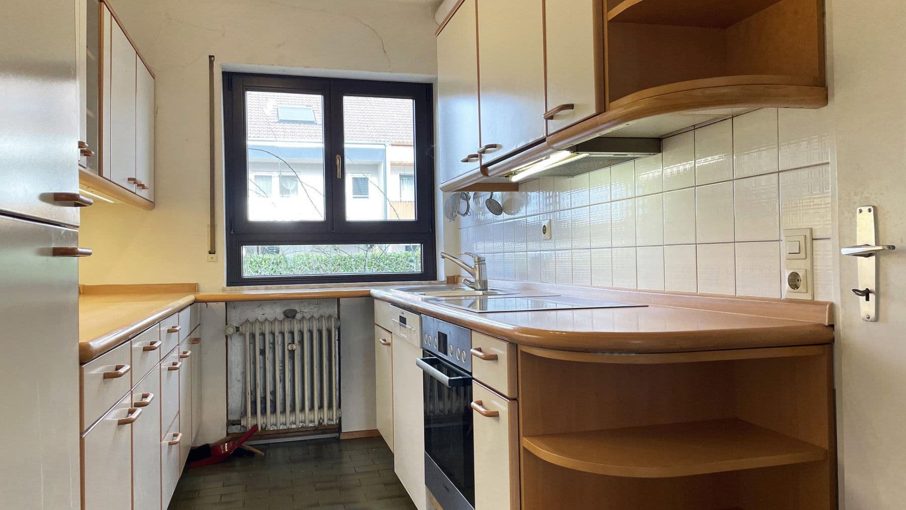 Prodej domu 180 m², pozemek 410 m², Stutensee, Bádensko-Württembersko Prodej domu 180 m², pozemek 410 m², Stutensee, Bádensko-Württembersko