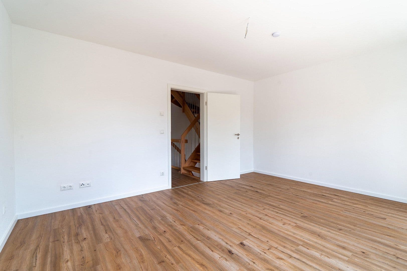 Prodej domu 125 m², pozemek 237 m², Moosburg an der Isar, Bavorsko Prodej domu 125 m², pozemek 237 m², Moosburg an der Isar, Bavorsko