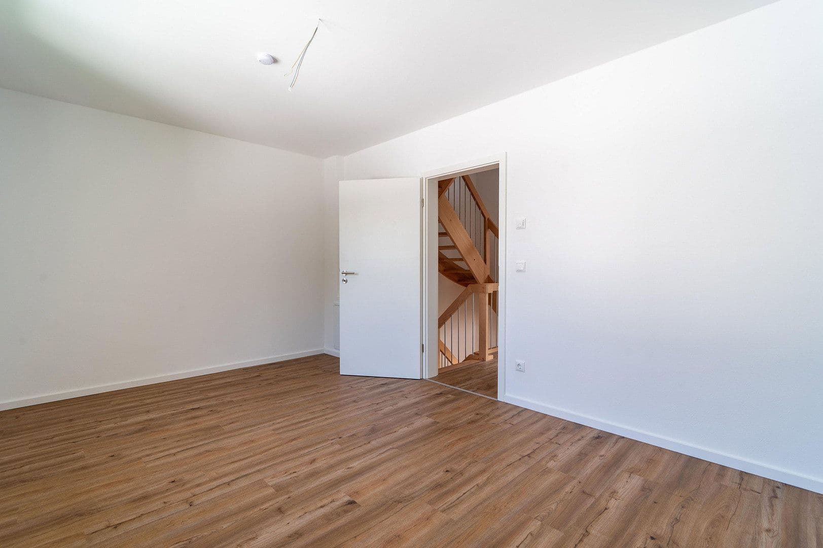 Prodej domu 125 m², pozemek 237 m², Moosburg an der Isar, Bavorsko Prodej domu 125 m², pozemek 237 m², Moosburg an der Isar, Bavorsko