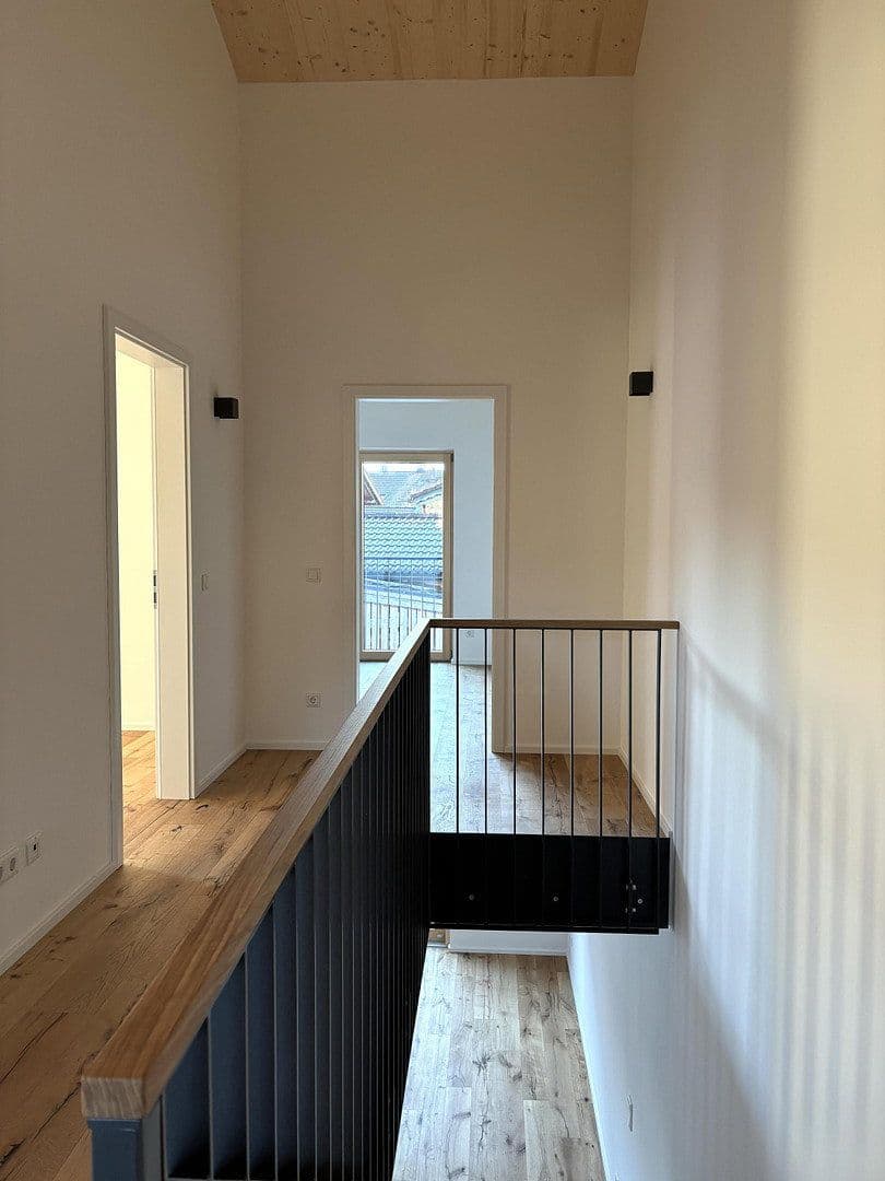 Pronájem domu 133 m², pozemek 250 m², Raubling, Bavorsko Pronájem domu 133 m², pozemek 250 m², Raubling, Bavorsko