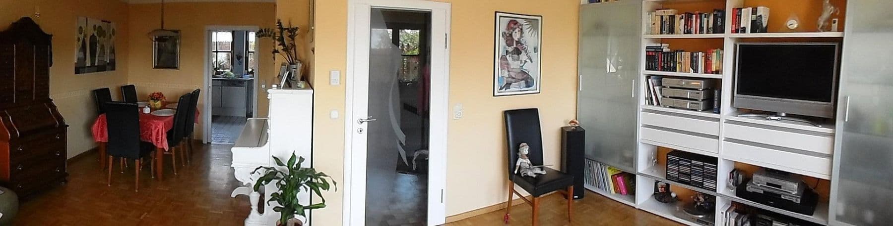 Prodej domu 156 m², pozemek 304 m², Straßkirchen, Bavorsko Prodej domu 156 m², pozemek 304 m², Straßkirchen, Bavorsko
