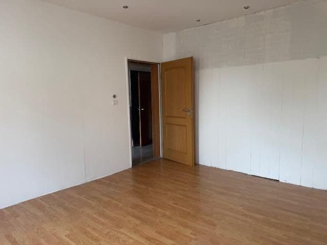 Pronájem bytu 4+1 128 m², Bruchtorstraße 2, Dassel, Dolní Sasko Pronájem bytu 4+1 128 m², Bruchtorstraße 2, Dassel, Dolní Sasko