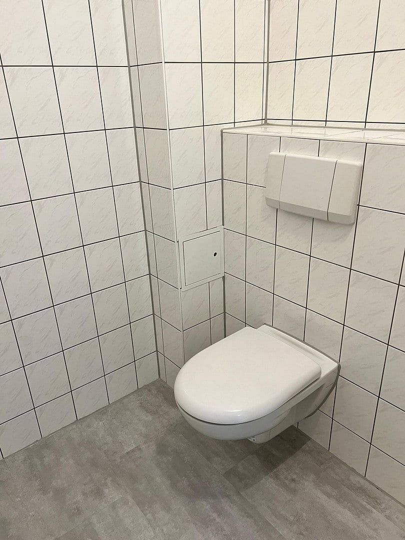 Pronájem kanceláře 67 m², Poststraße 6, Berga-Wünschendorf, Durynsko Pronájem kanceláře 67 m², Poststraße 6, Berga-Wünschendorf, Durynsko