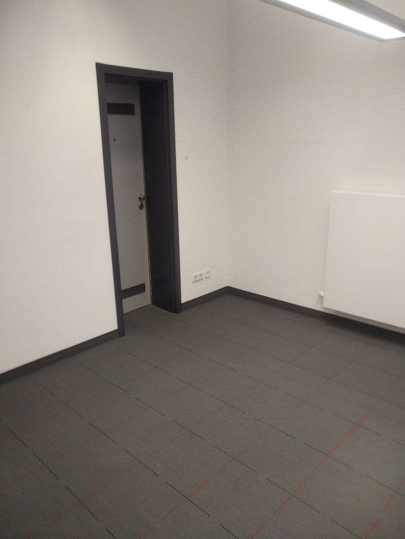 Pronájem kanceláře 67 m², Poststraße 6, Berga-Wünschendorf, Durynsko Pronájem kanceláře 67 m², Poststraße 6, Berga-Wünschendorf, Durynsko