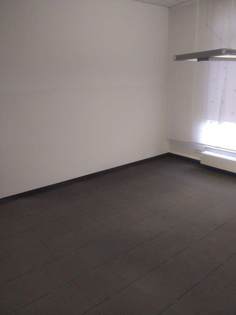 Pronájem kanceláře 67 m², Poststraße 6, Berga-Wünschendorf, Durynsko Pronájem kanceláře 67 m², Poststraße 6, Berga-Wünschendorf, Durynsko