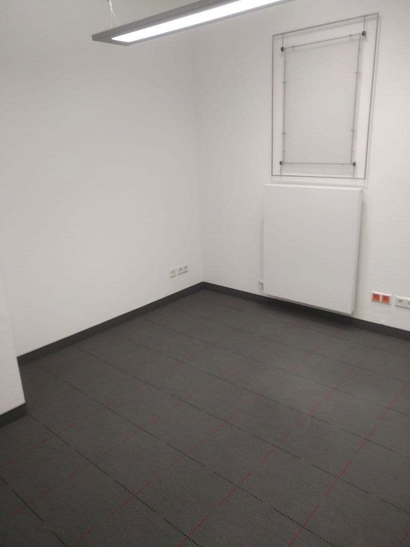 Pronájem kanceláře 67 m², Poststraße 6, Berga-Wünschendorf, Durynsko Pronájem kanceláře 67 m², Poststraße 6, Berga-Wünschendorf, Durynsko