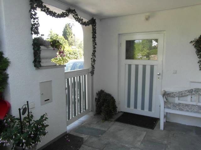 Prodej domu 255 m², pozemek 502 m², Starnberg, Bavorsko Prodej domu 255 m², pozemek 502 m², Starnberg, Bavorsko