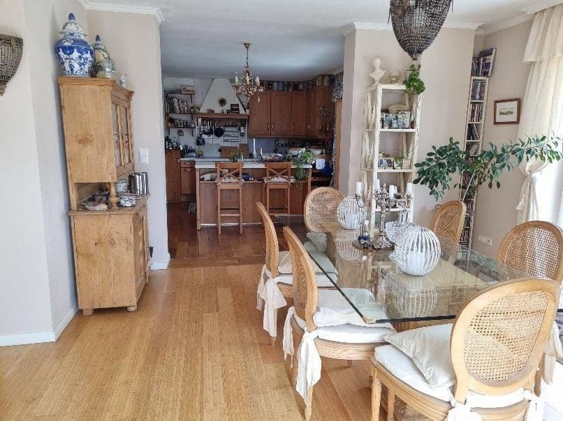 Prodej domu 255 m², pozemek 502 m², Starnberg, Bavorsko Prodej domu 255 m², pozemek 502 m², Starnberg, Bavorsko