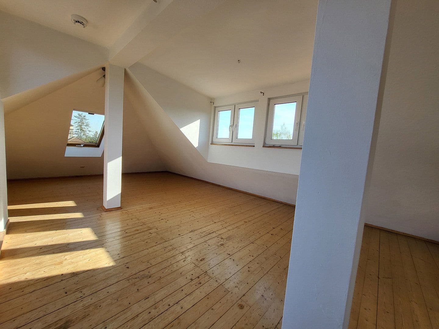 Pronájem bytu 3+1 1 m², Baurat-Gerber-Straße 18, Göttingen, Dolní Sasko Pronájem bytu 3+1 1 m², Baurat-Gerber-Straße 18, Göttingen, Dolní Sasko