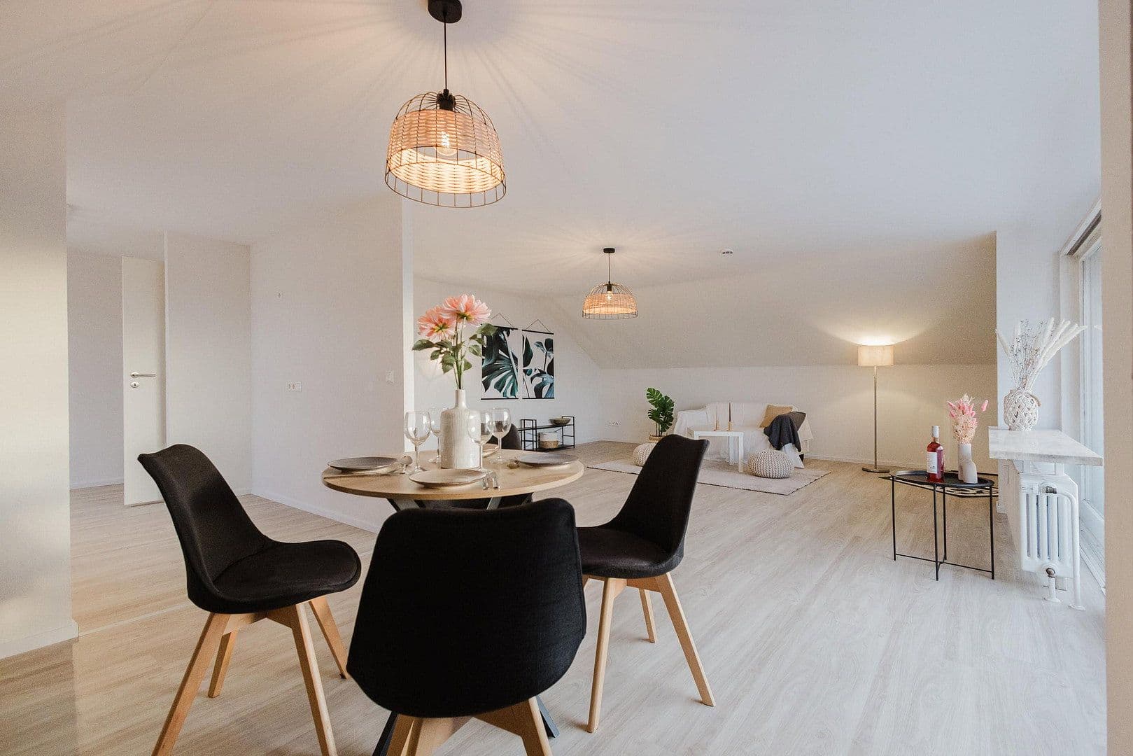 Prodej bytu 3+1 97 m², Carl-Hermann-Jäger-Straße 1d, Ettenheim, Bádensko-Württembersko Prodej bytu 3+1 97 m², Carl-Hermann-Jäger-Straße 1d, Ettenheim, Bádensko-Württembersko