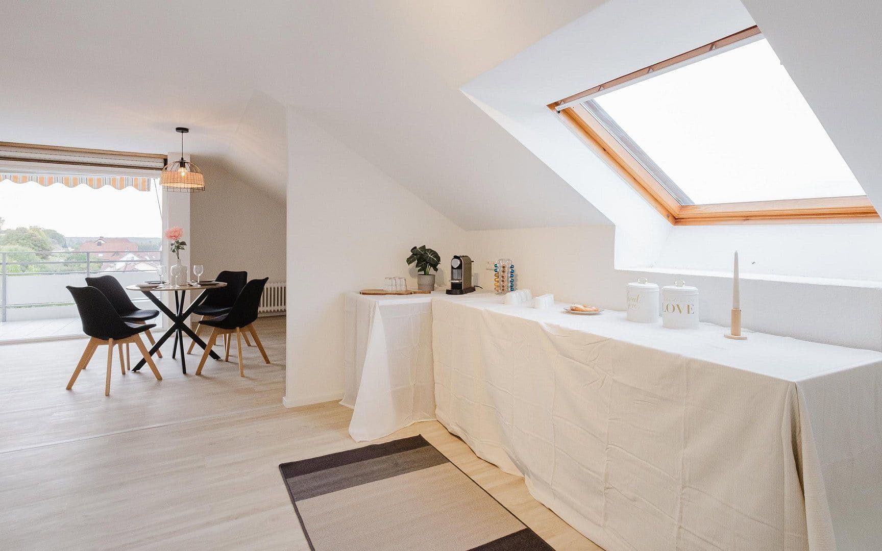 Prodej bytu 3+1 97 m², Carl-Hermann-Jäger-Straße 1d, Ettenheim, Bádensko-Württembersko Prodej bytu 3+1 97 m², Carl-Hermann-Jäger-Straße 1d, Ettenheim, Bádensko-Württembersko