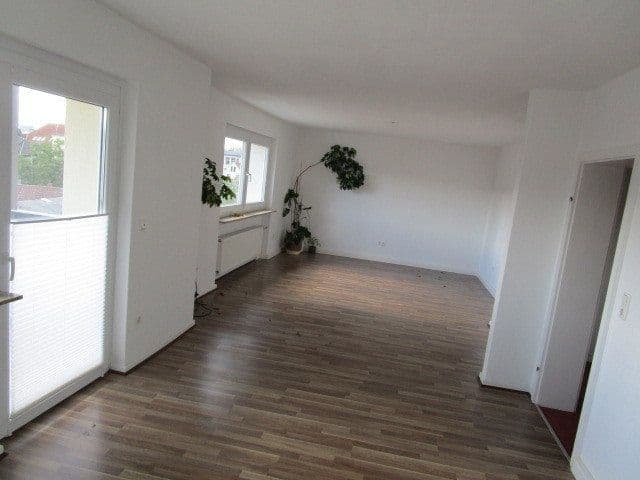 Pronájem bytu 3+kk 91 m², Gießen, Hessen Pronájem bytu 3+kk 91 m², Gießen, Hessen