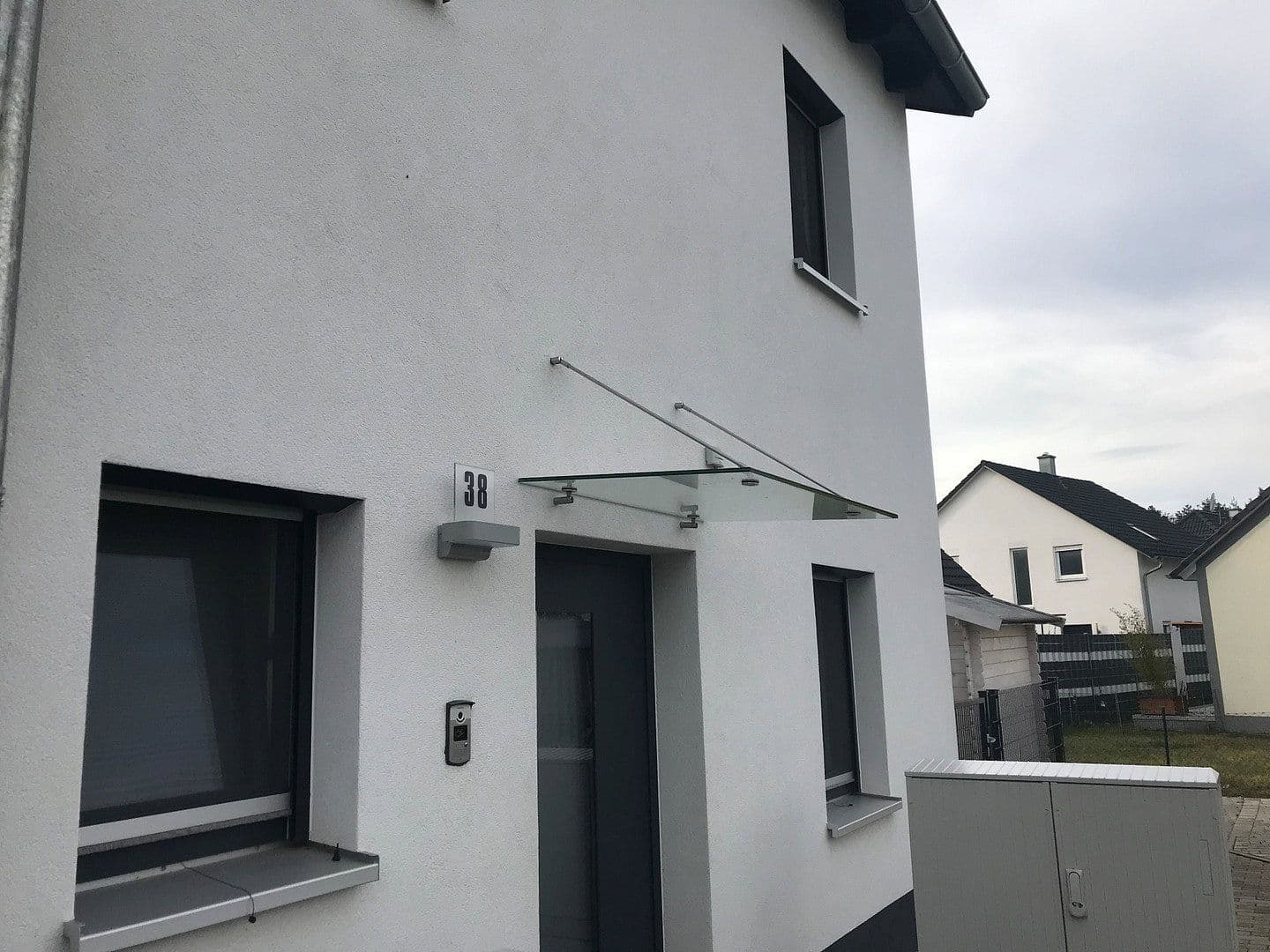 Prodej domu 145 m², pozemek 230 m², Feucht, Bavorsko Prodej domu 145 m², pozemek 230 m², Feucht, Bavorsko