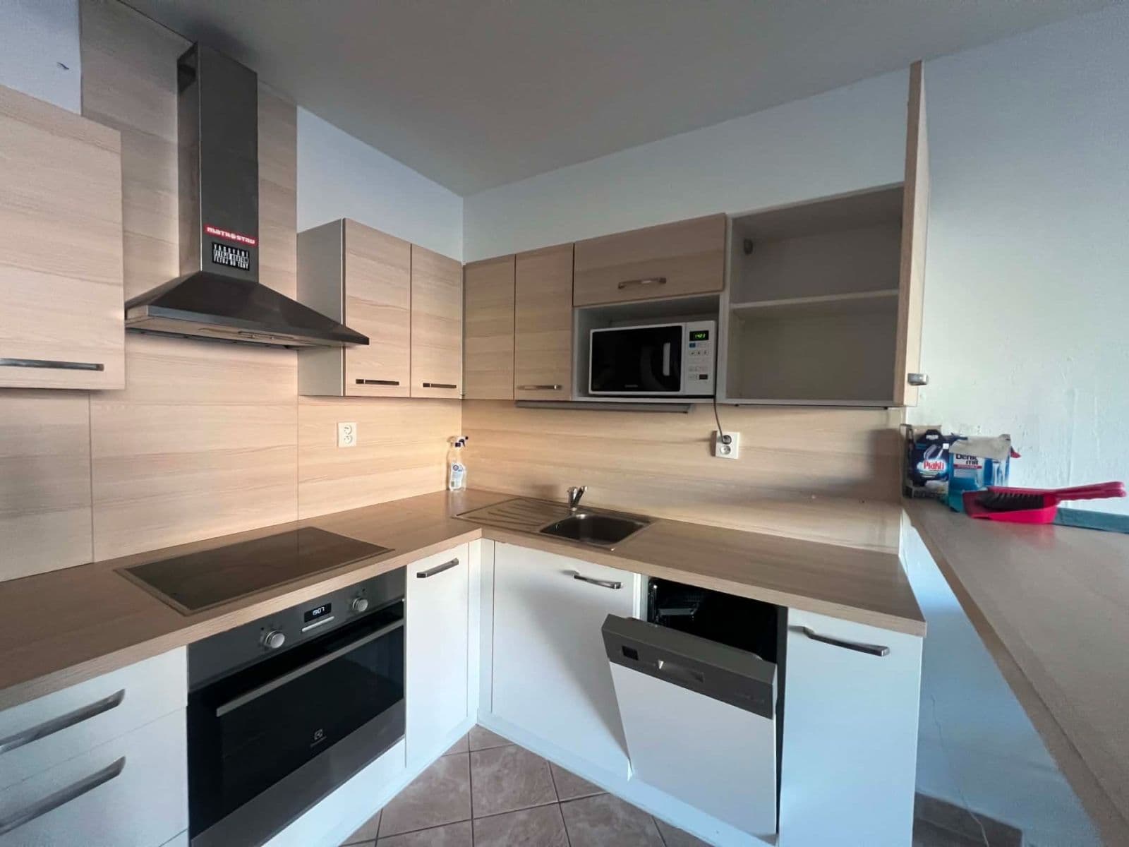 Pronájem bytu 2+kk 72 m², Majdalenky, Brno, Jihomoravský kraj Pronájem bytu 2+kk 72 m², Majdalenky, Brno, Jihomoravský kraj