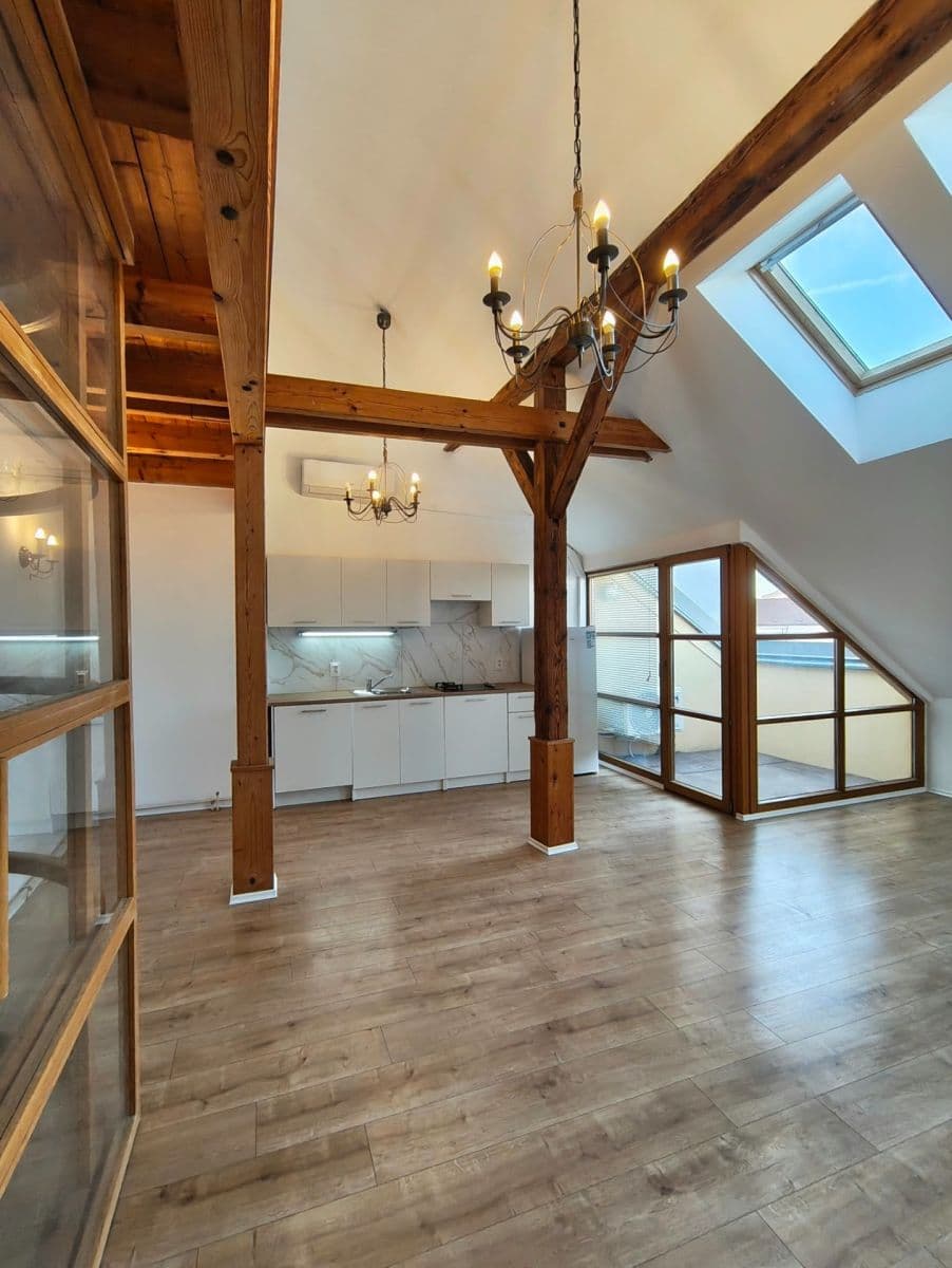 Pronájem bytu 3+kk 104 m², Chlumčanského, Praha, Praha Pronájem bytu 3+kk 104 m², Chlumčanského, Praha, Praha