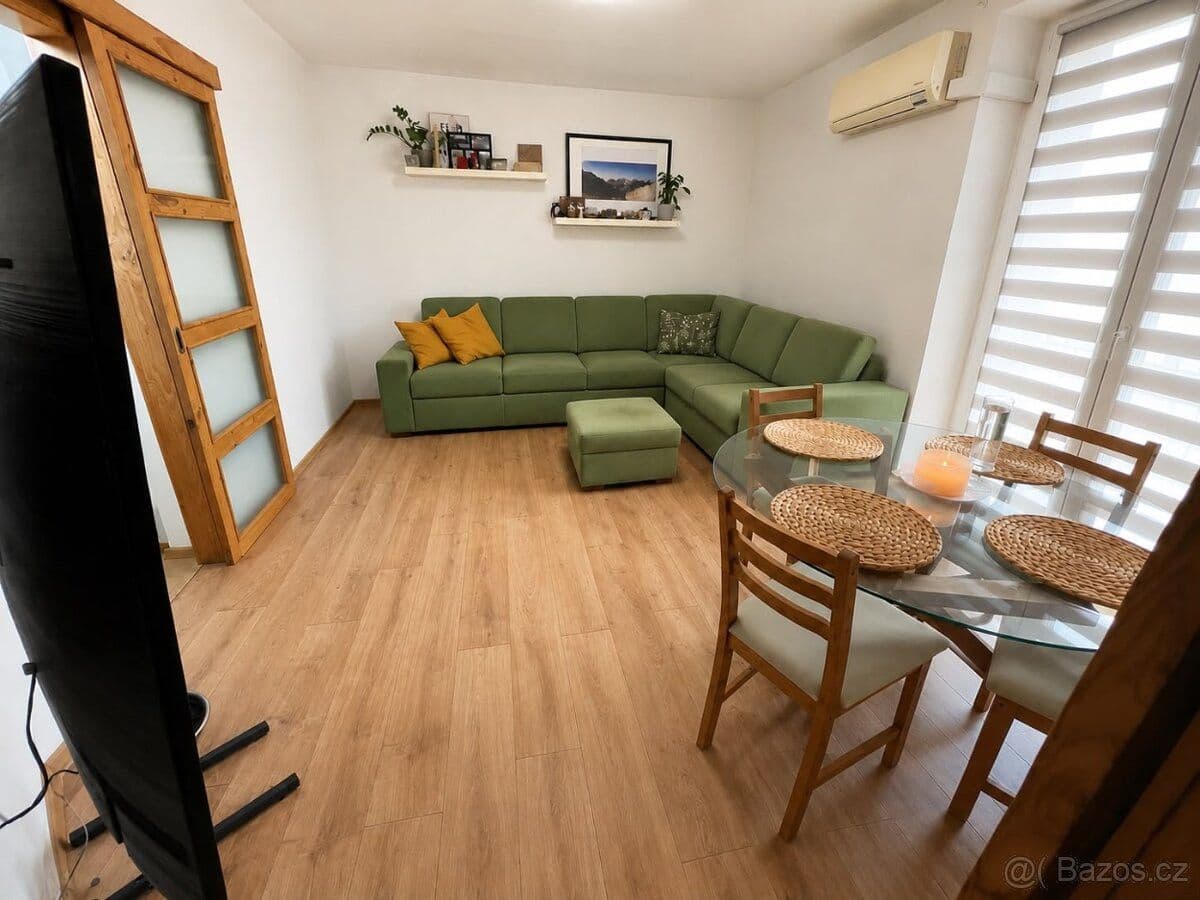 Prodej bytu 3+1 63 m², Mírová, Kralovice, Plzeňský kraj Prodej bytu 3+1 63 m², Mírová, Kralovice, Plzeňský kraj