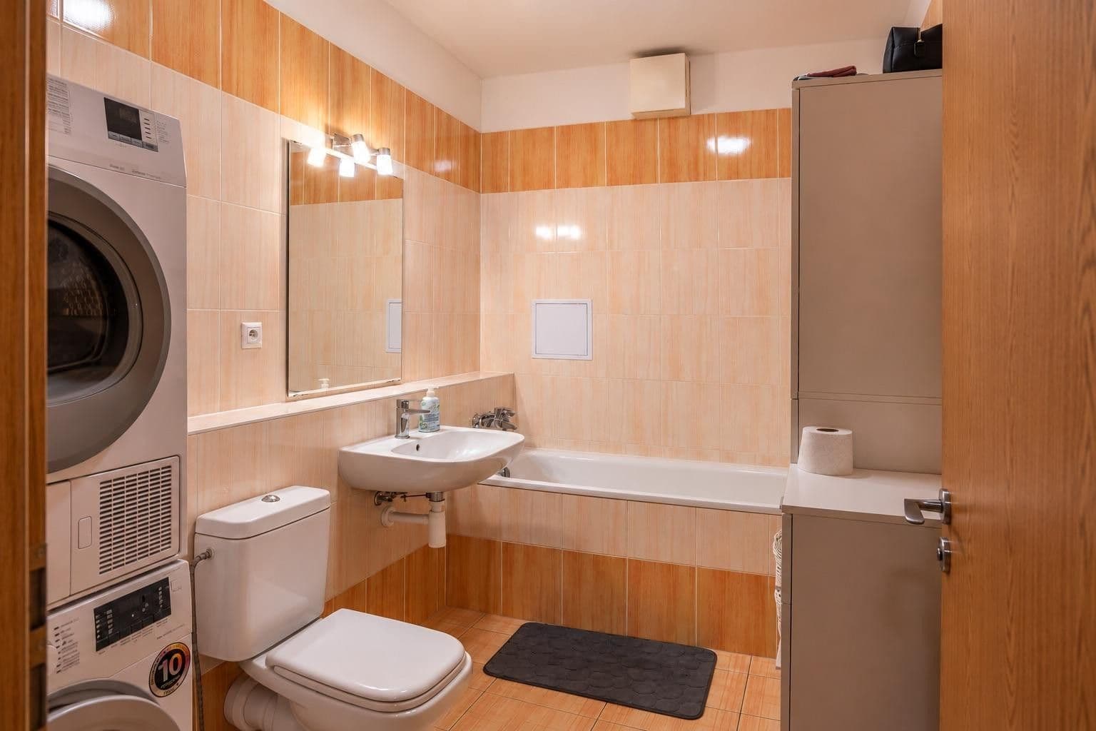 Prodej bytu 2+kk 54 m², Kytlická, Praha, Praha Prodej bytu 2+kk 54 m², Kytlická, Praha, Praha