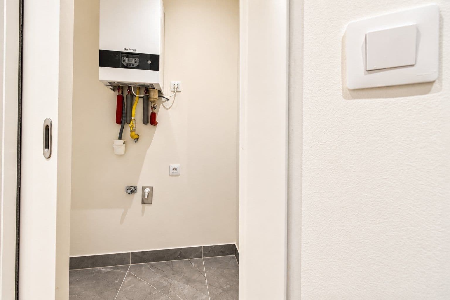 Pronájem bytu 2+kk 57 m², Magistrů, Praha, Praha Pronájem bytu 2+kk 57 m², Magistrů, Praha, Praha