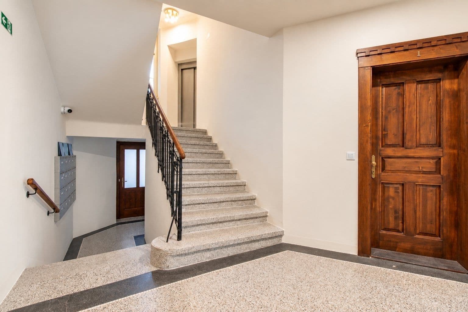 Pronájem bytu 2+kk 57 m², Magistrů, Praha, Praha Pronájem bytu 2+kk 57 m², Magistrů, Praha, Praha