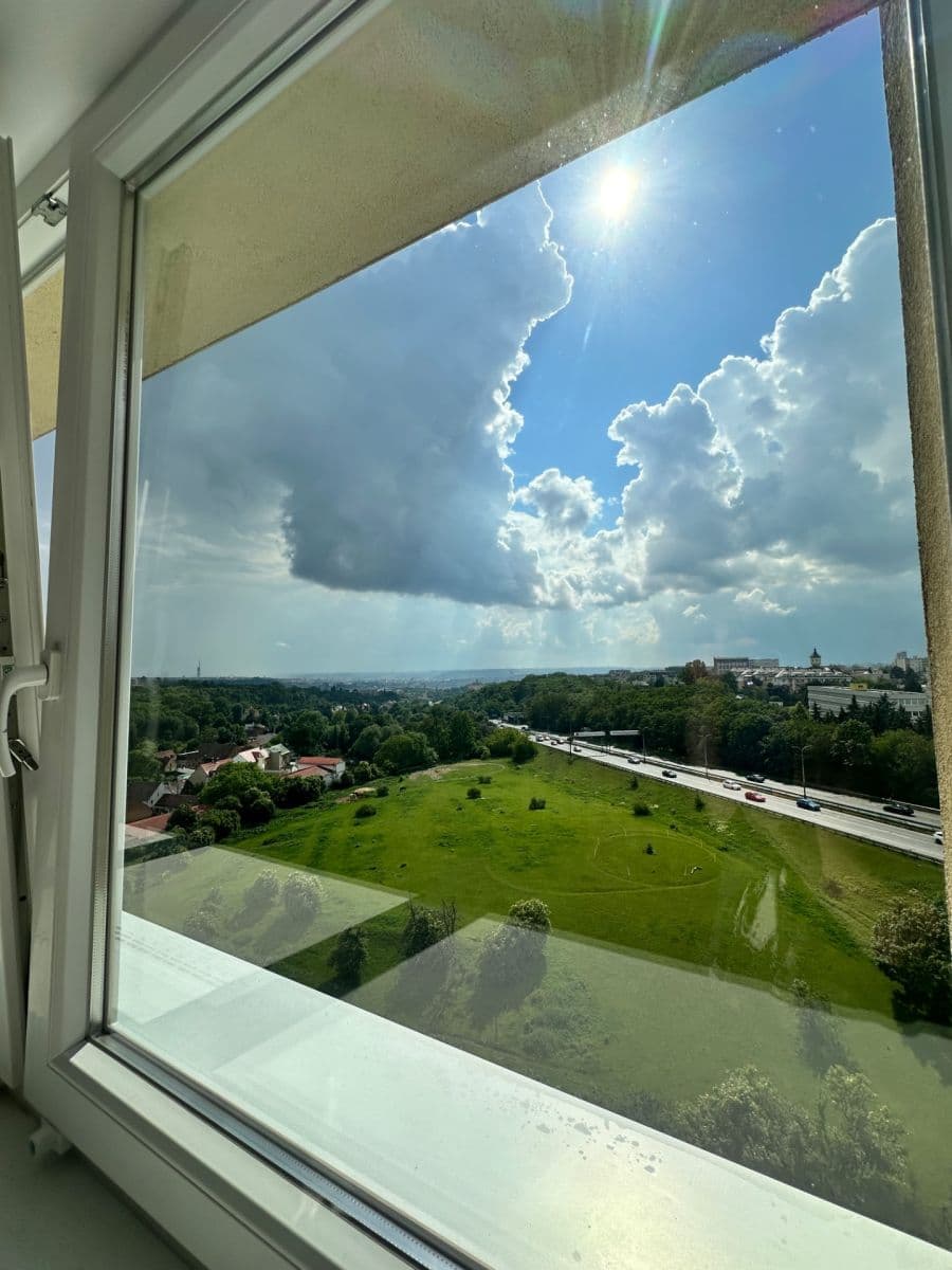 Pronájem bytu 1+kk 24 m², Děčínská, Praha, Praha Pronájem bytu 1+kk 24 m², Děčínská, Praha, Praha