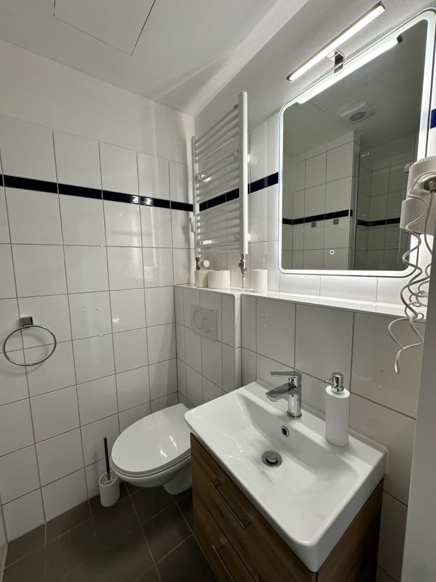 Pronájem bytu 1+kk 24 m², Děčínská, Praha, Praha Pronájem bytu 1+kk 24 m², Děčínská, Praha, Praha