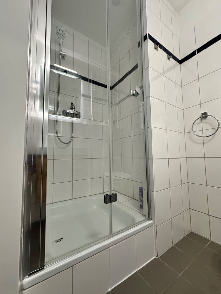 Pronájem bytu 1+kk 24 m², Děčínská, Praha, Praha Pronájem bytu 1+kk 24 m², Děčínská, Praha, Praha