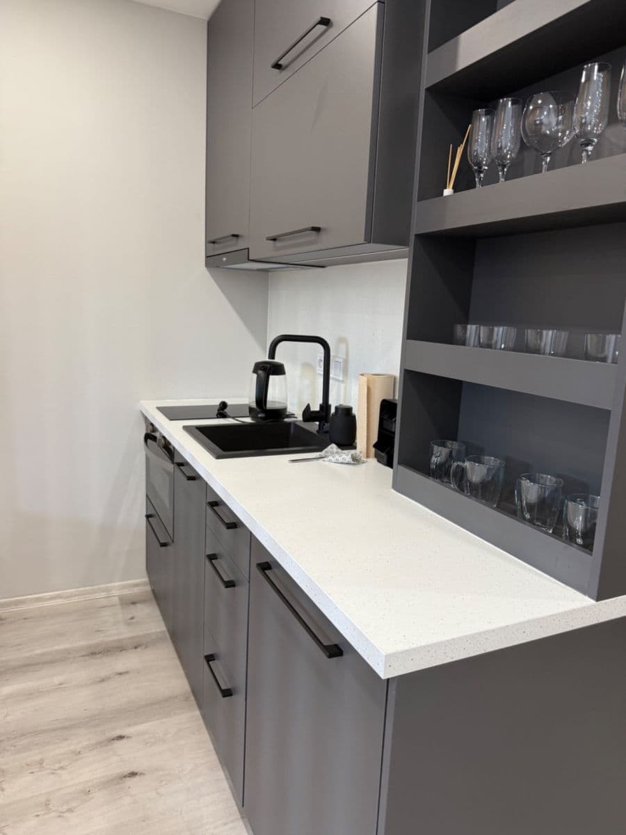 Pronájem bytu 1+kk 24 m², Děčínská, Praha, Praha Pronájem bytu 1+kk 24 m², Děčínská, Praha, Praha