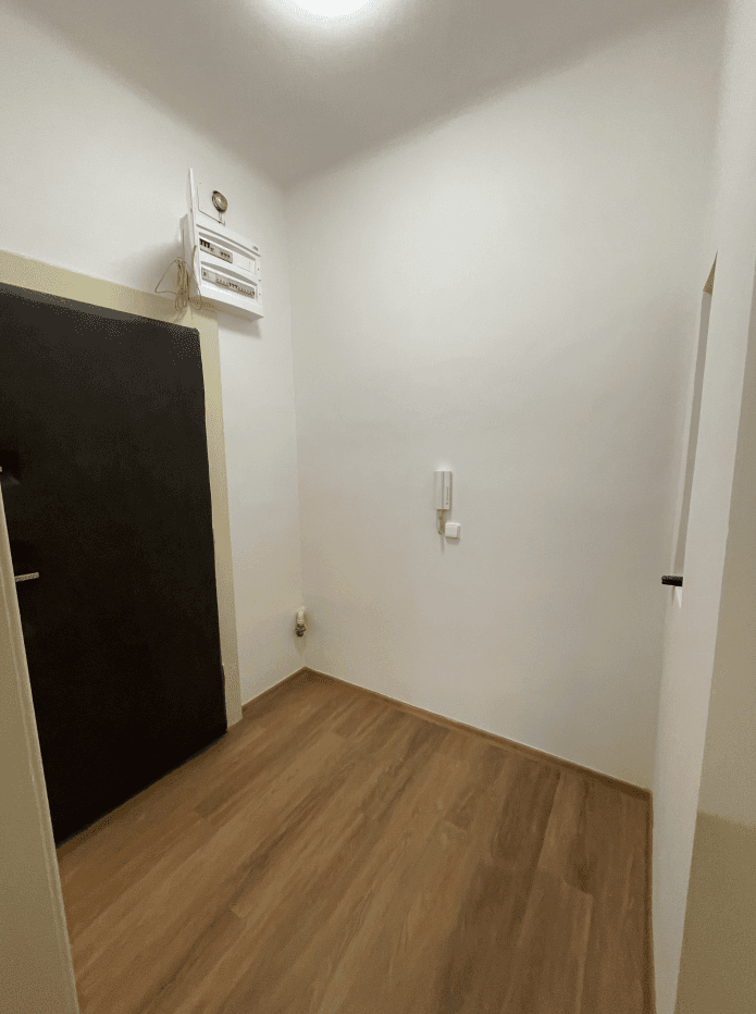 Pronájem bytu 1+1 35 m², Jankovcova, Praha, Praha Pronájem bytu 1+1 35 m², Jankovcova, Praha, Praha