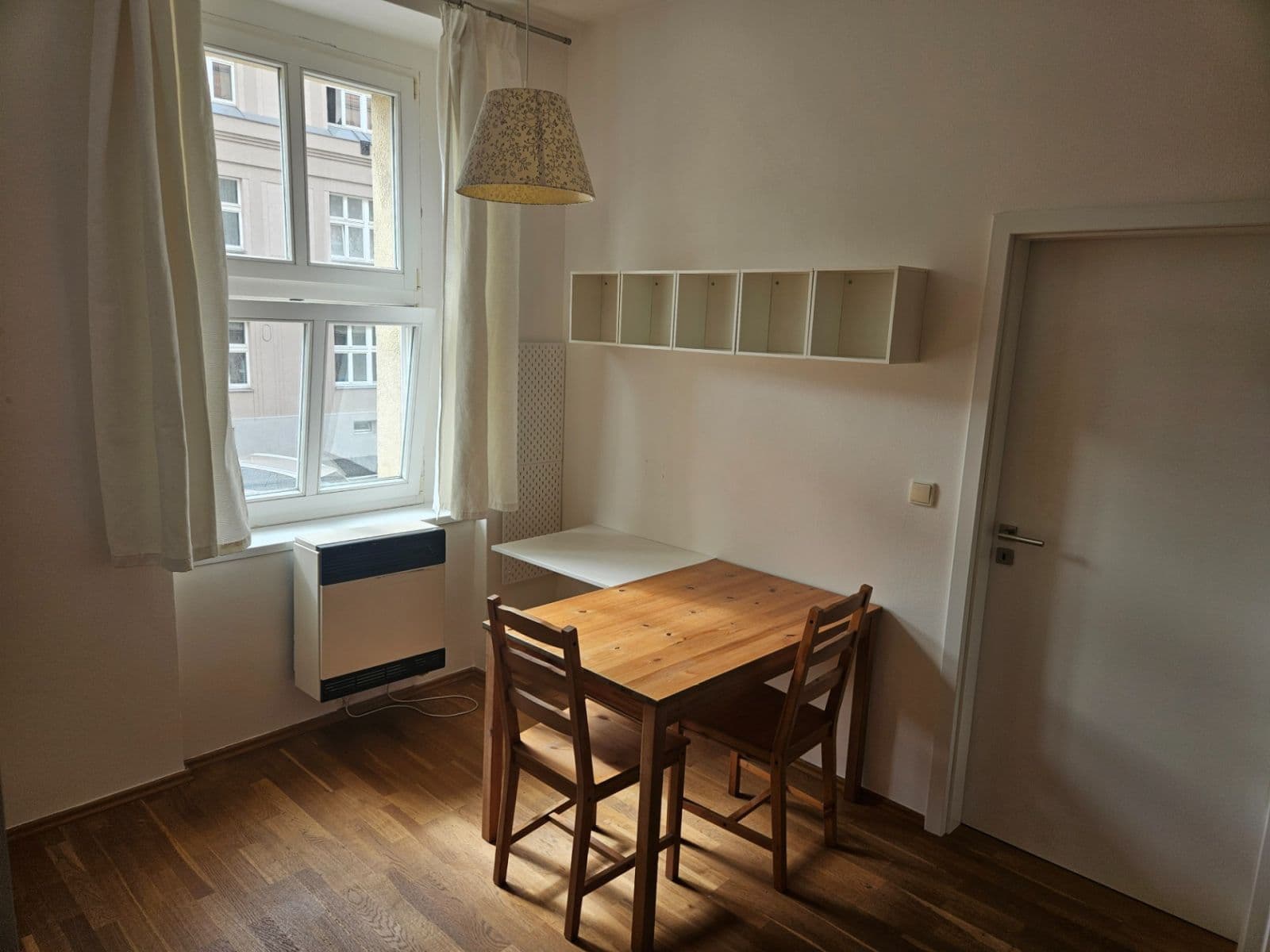Pronájem bytu 2+kk 43 m², Družstevní, Praha, Praha Pronájem bytu 2+kk 43 m², Družstevní, Praha, Praha