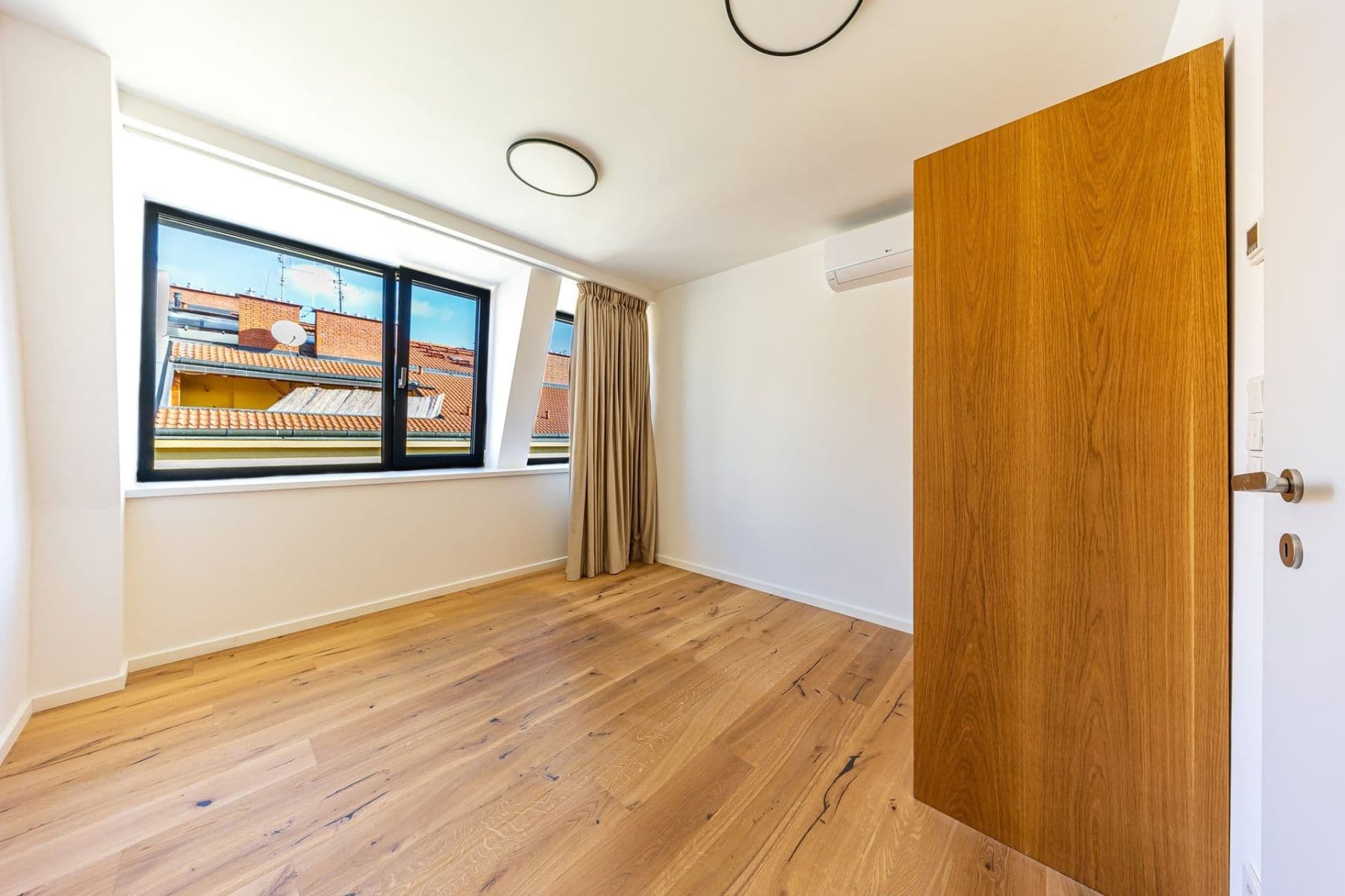 Pronájem bytu 4+kk 151 m², Čiklova, Praha, Praha Pronájem bytu 4+kk 151 m², Čiklova, Praha, Praha