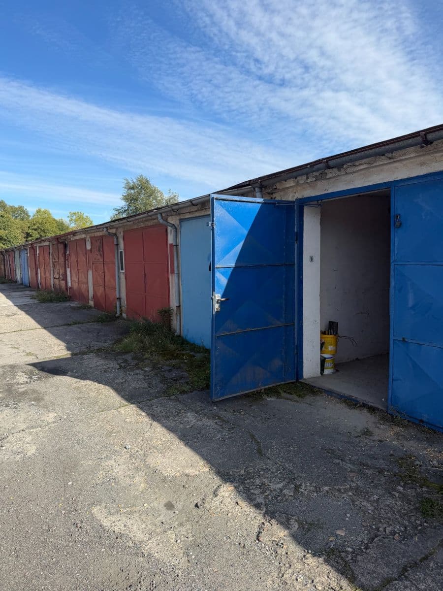 Prodej garáže 18 m², Prachovice, Pardubický kraj Prodej garáže 18 m², Prachovice, Pardubický kraj