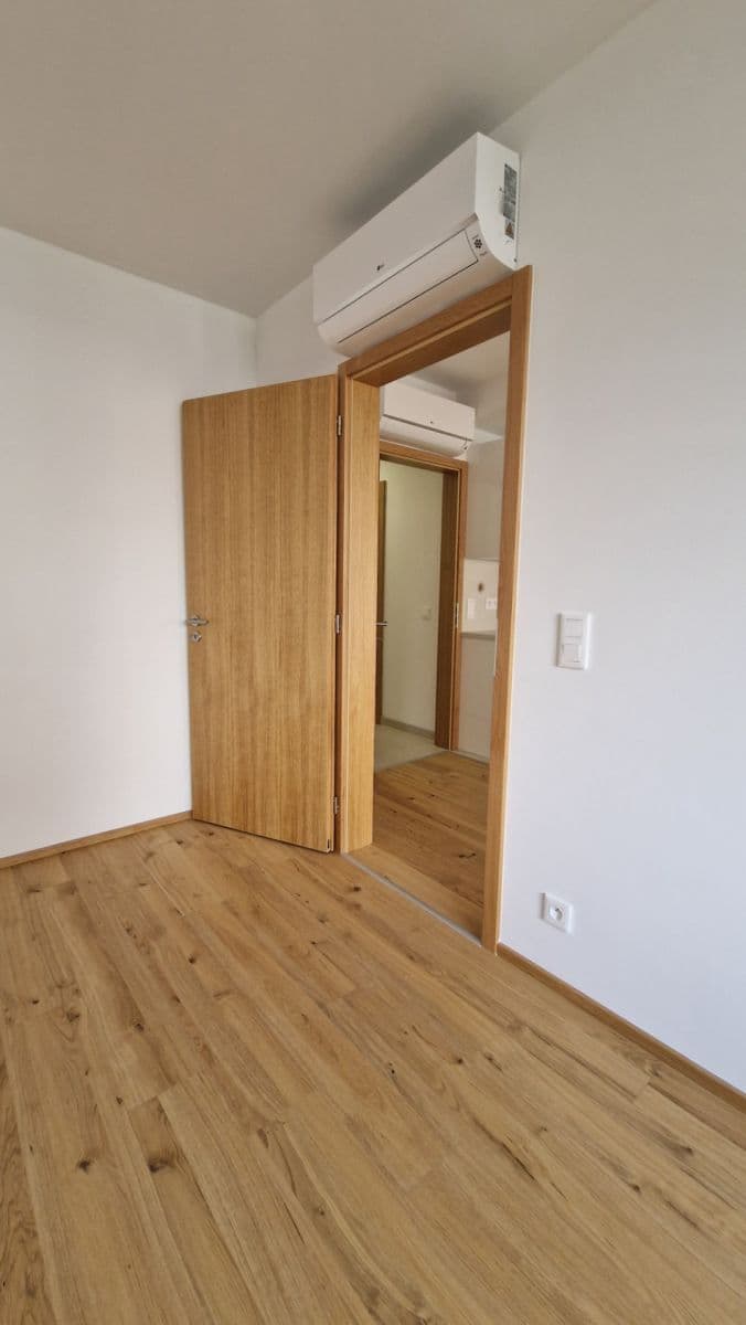 Pronájem bytu 2+kk 51 m², K Beranovu, Praha, Praha Pronájem bytu 2+kk 51 m², K Beranovu, Praha, Praha