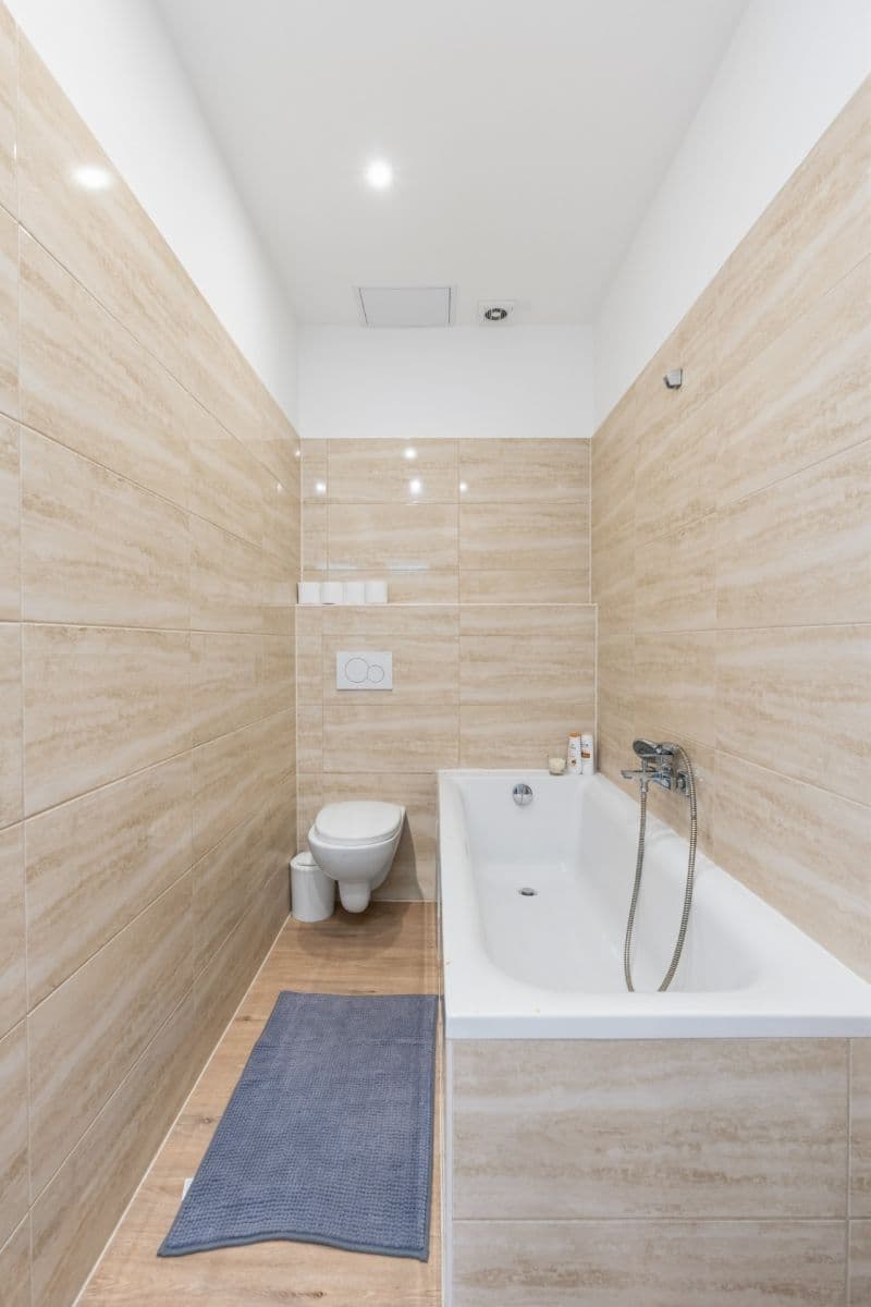 Pronájem bytu 2+kk 53 m², Košická, Praha, Praha Pronájem bytu 2+kk 53 m², Košická, Praha, Praha