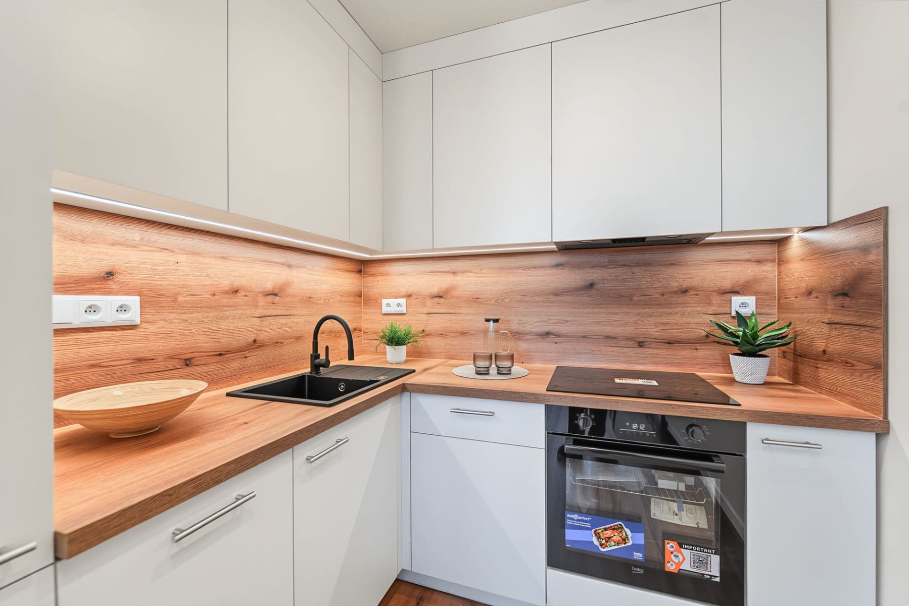 Prodej bytu 2+kk 43 m², Galandova, Praha, Praha Prodej bytu 2+kk 43 m², Galandova, Praha, Praha