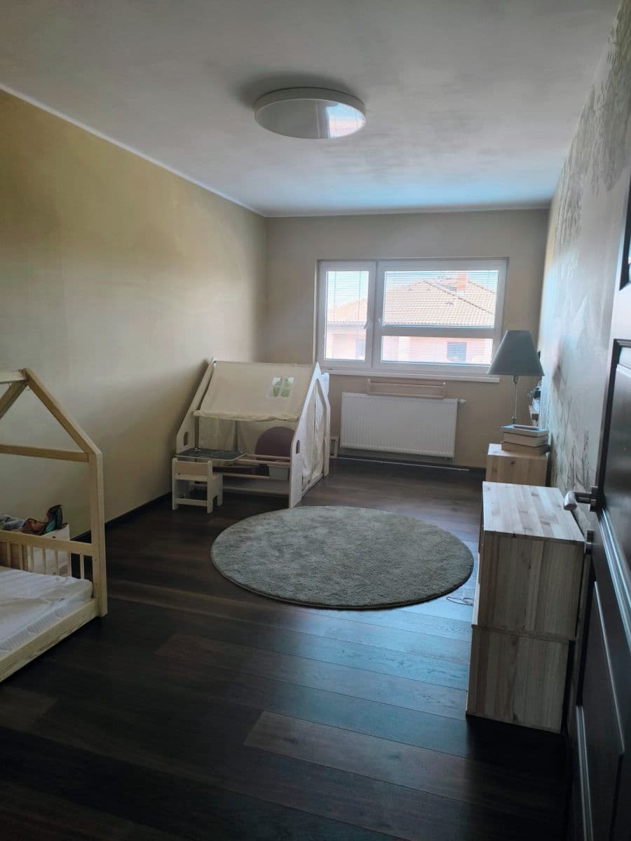 Pronájem domu 170 m², pozemek 550 m², Brandýská, Bašť, Středočeský kraj Pronájem domu 170 m², pozemek 550 m², Brandýská, Bašť, Středočeský kraj