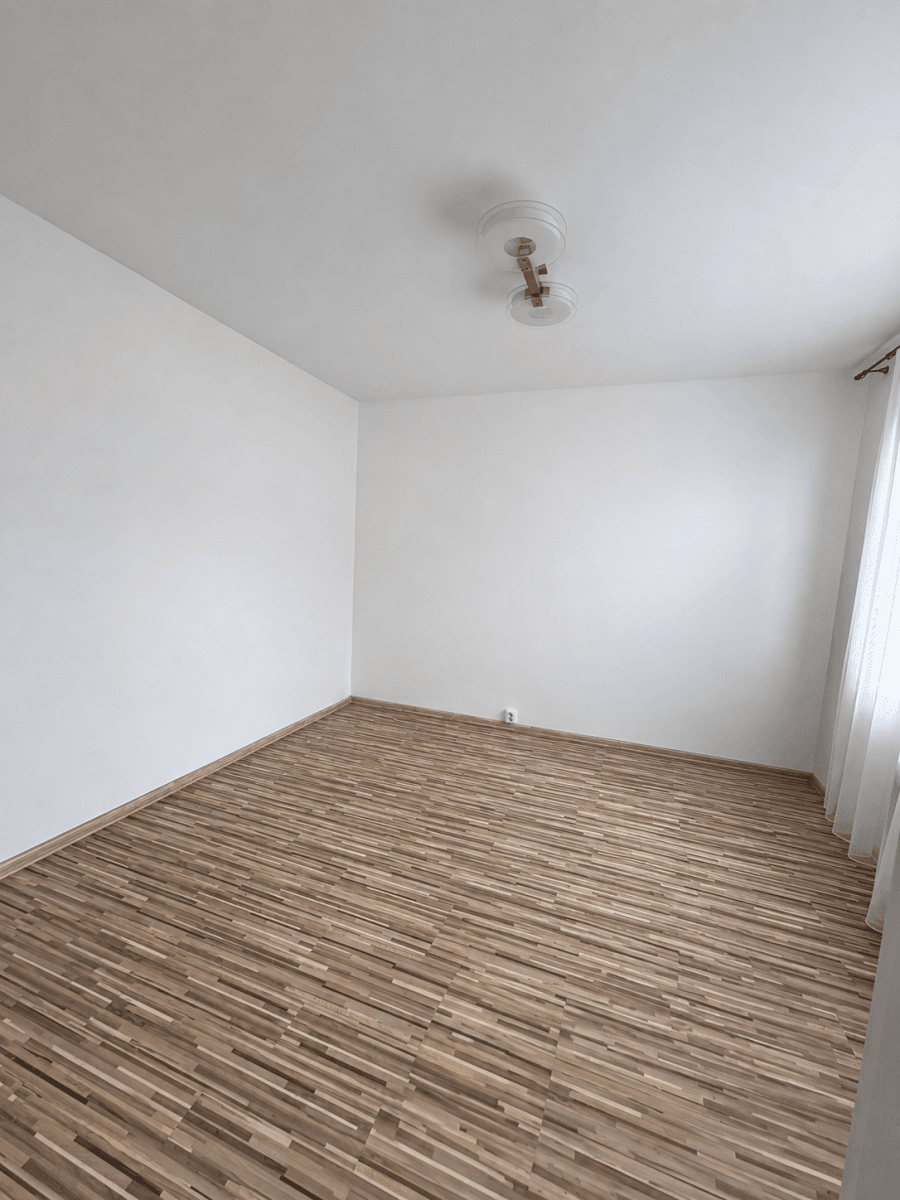 Pronájem bytu 3+1 64 m², Dělnická, Karlovy Vary, Karlovarský kraj Pronájem bytu 3+1 64 m², Dělnická, Karlovy Vary, Karlovarský kraj