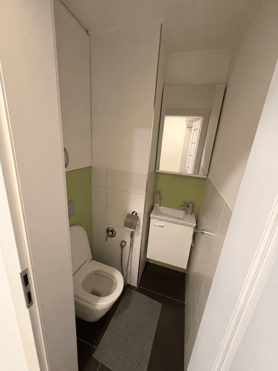 Pronájem bytu 3+1 64 m², Dělnická, Karlovy Vary, Karlovarský kraj Pronájem bytu 3+1 64 m², Dělnická, Karlovy Vary, Karlovarský kraj