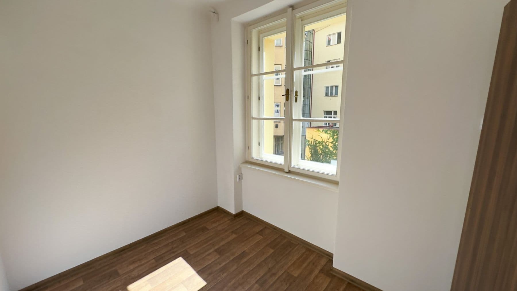 Pronájem bytu 2+1 37 m², Žerotínova, Praha, Praha Pronájem bytu 2+1 37 m², Žerotínova, Praha, Praha