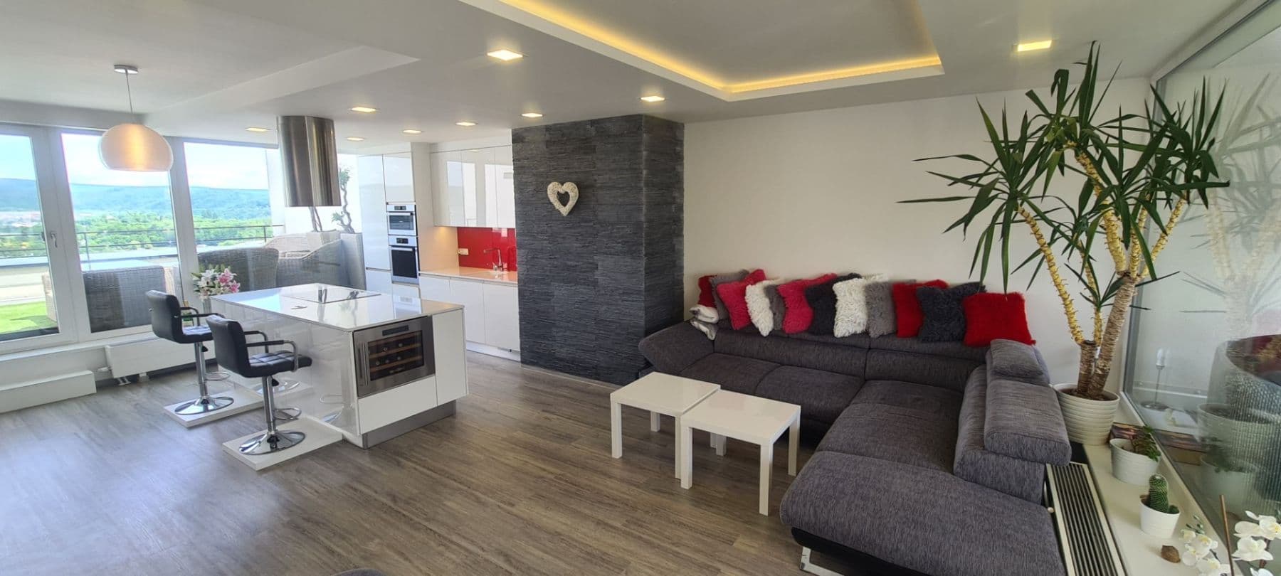 Pronájem bytu 5+kk 122 m², Nad Přehradou, Brno, Jihomoravský kraj Pronájem bytu 5+kk 122 m², Nad Přehradou, Brno, Jihomoravský kraj