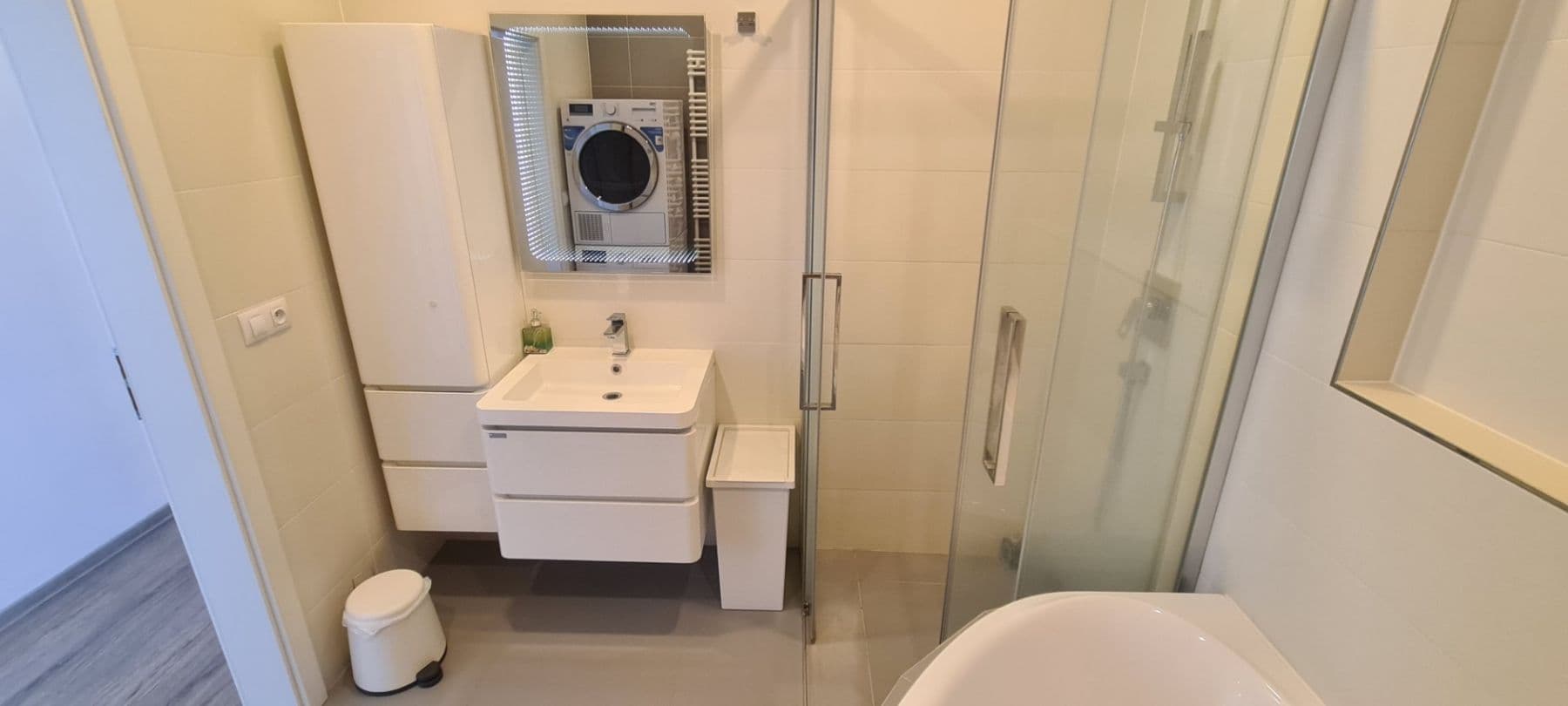 Pronájem bytu 5+kk 122 m², Nad Přehradou, Brno, Jihomoravský kraj Pronájem bytu 5+kk 122 m², Nad Přehradou, Brno, Jihomoravský kraj