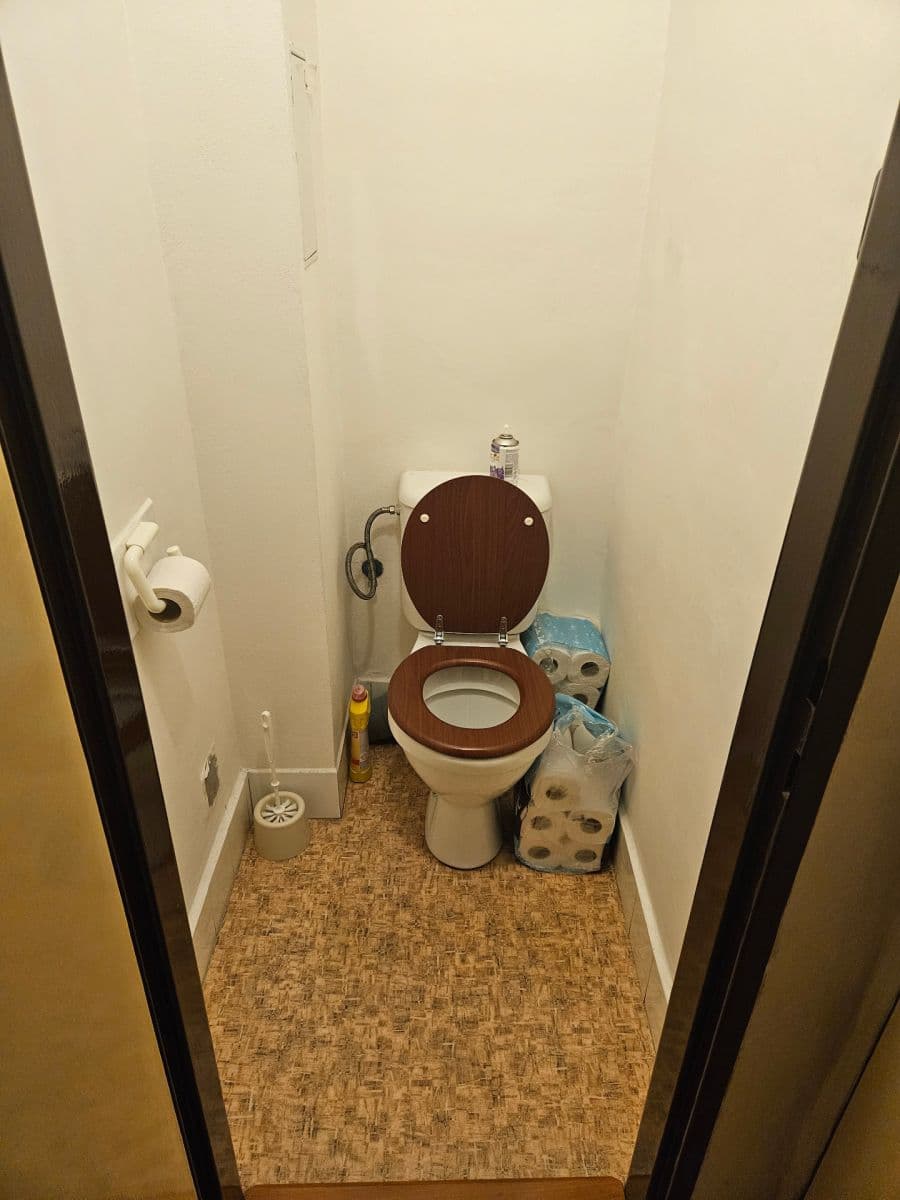 Pronájem bytu 2+1 57 m², Kolbenova, Praha, Praha Pronájem bytu 2+1 57 m², Kolbenova, Praha, Praha