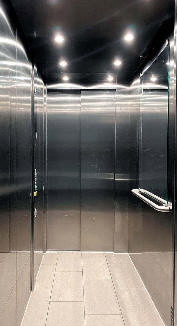Pronájem bytu 1+1 35 m², Peschelanger 3, München, Bavorsko Pronájem bytu 1+1 35 m², Peschelanger 3, München, Bavorsko