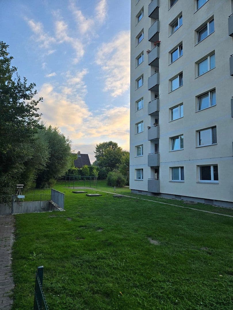 Prodej bytu 3+1 73 m², Moislinger Mühlenweg 21, Lübeck, Šlesvicko-Holštýnsko Prodej bytu 3+1 73 m², Moislinger Mühlenweg 21, Lübeck, Šlesvicko-Holštýnsko