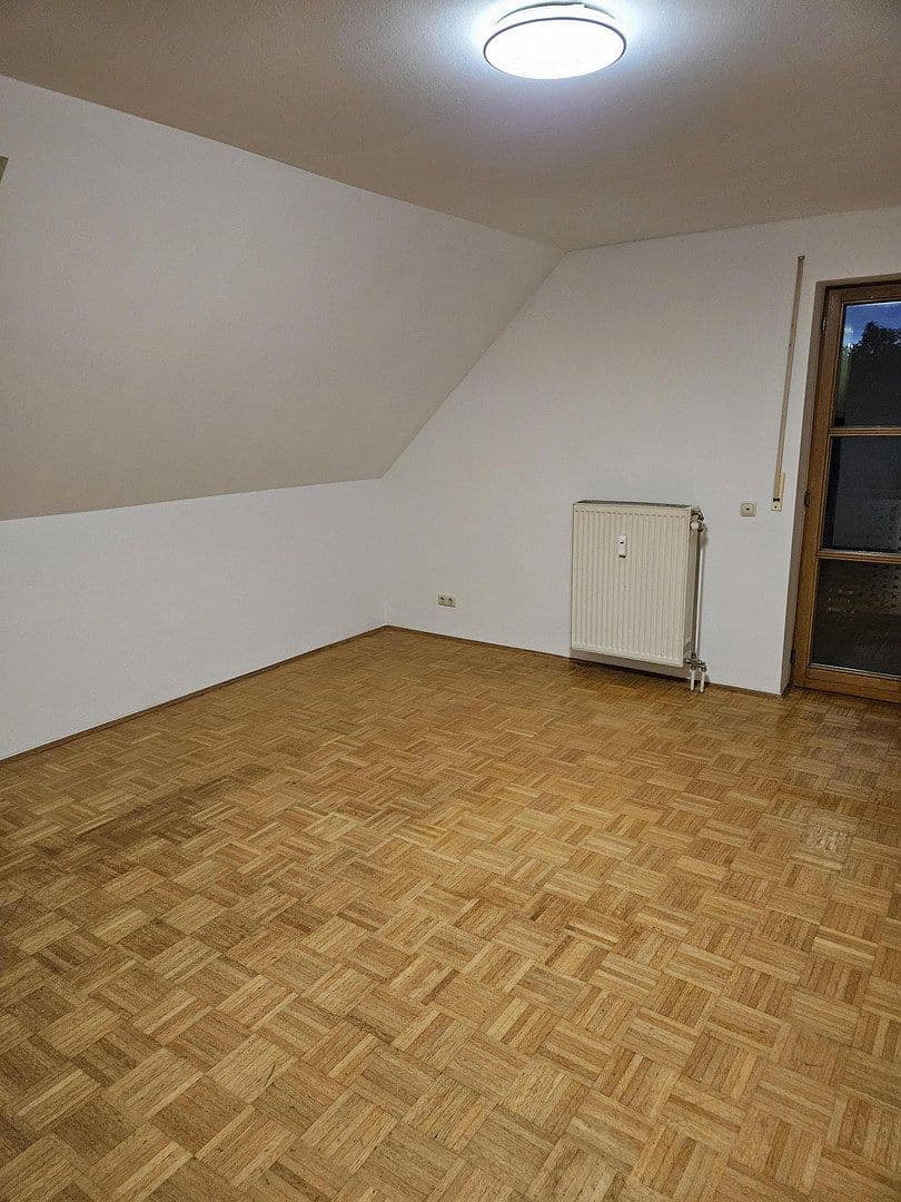 Prodej bytu 3+1 70 m², Schloßstraße 23a, Schrobenhausen - Sandizell, Bavorsko Prodej bytu 3+1 70 m², Schloßstraße 23a, Schrobenhausen - Sandizell, Bavorsko